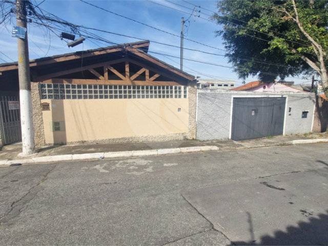 Sobrado à venda com 3 quartos, sendo 1 suíte,  em Campo Grande, São Paulo, SP