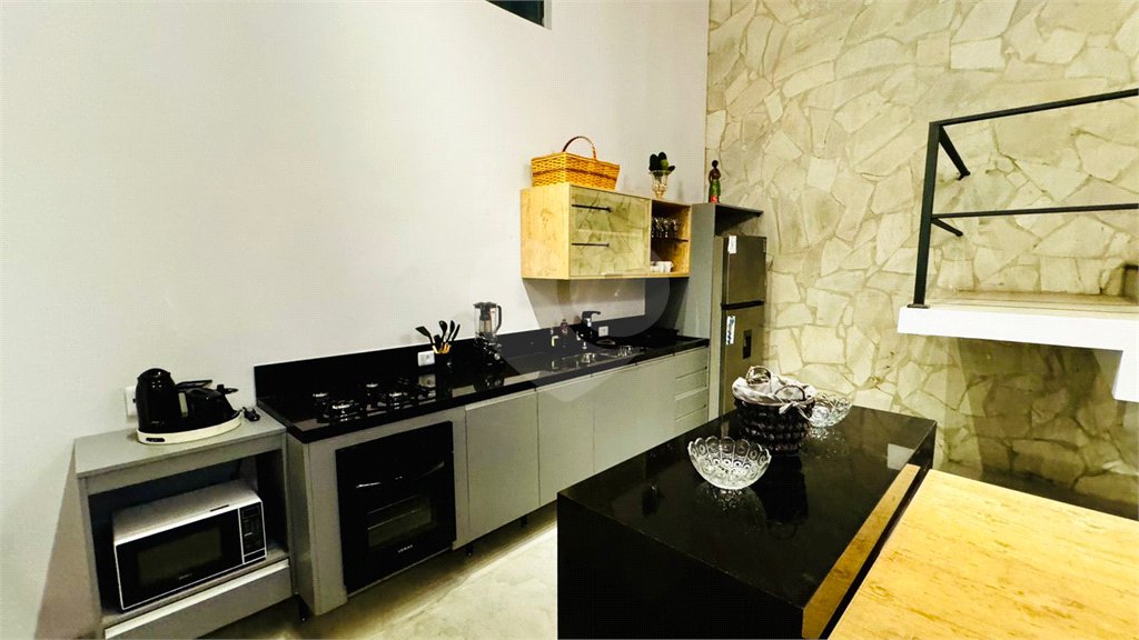 Casa à venda com 4 suítes no condomínio Portal Ouro Verde, Atibaia - SP