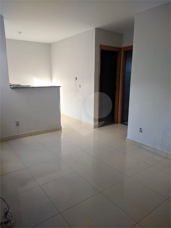 Apartamento à venda com 2 quartos em Coophema, Cuiabá, MT