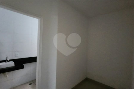 Casa à venda com 2 quartos, sendo 1 suíte, em Residencial Vila Martins, Salto, SP