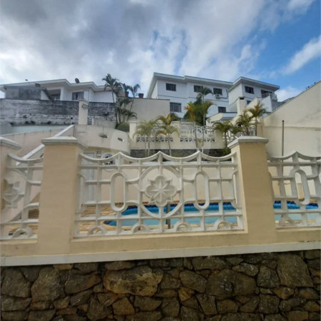 Sobrado à venda com 5 quartos, sendo 1 suíte,  em Jardim Franca, São Paulo, SP