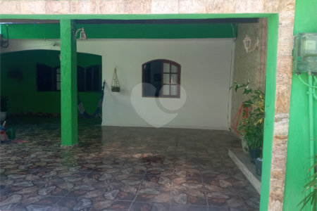 Casa à venda com 3 quartos em Campo Grande, Rio de Janeiro, RJ