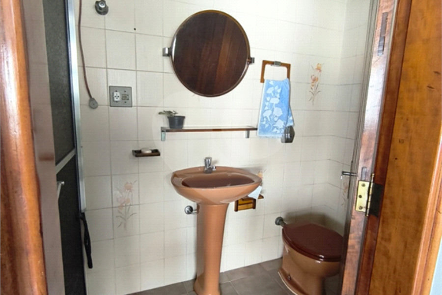 Sobrado para alugar com 4 quartos, sendo 2 suítes, em Jardim França, São Paulo, SP