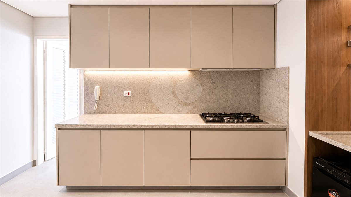 Apartamento à venda com 3 quartos, sendo 1 suíte, em Jardim Paulista, São Paulo, SP