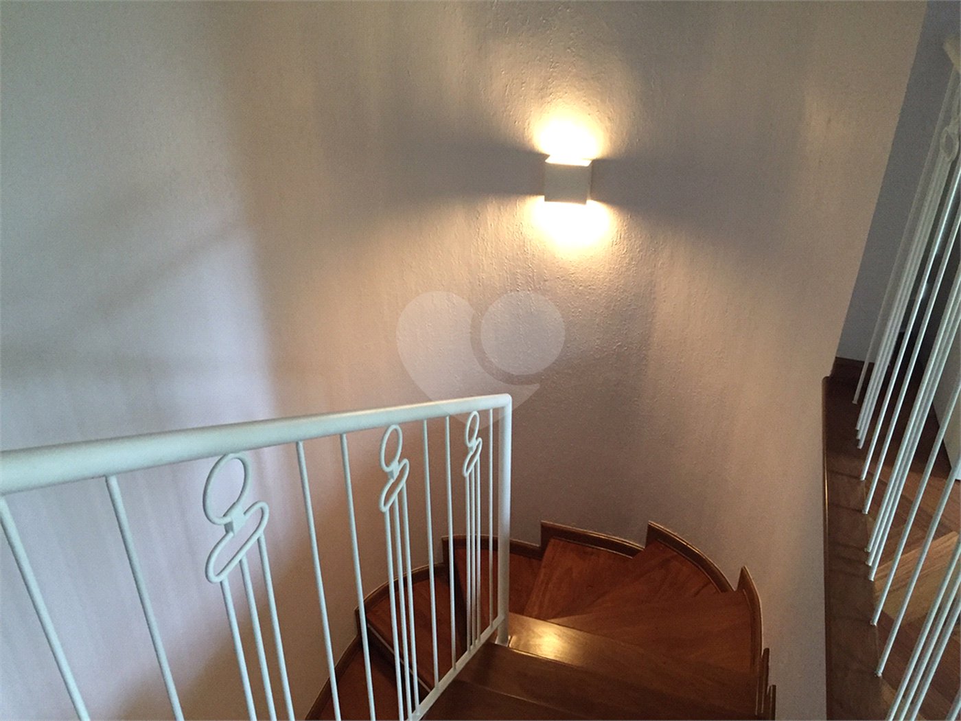 Casa à venda com 4 quartos, sendo 2 suítes, no condomínio Residencial Morumbi, São Paulo - SP