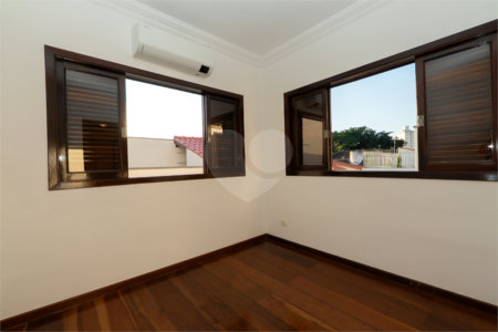 Casa de Vila à venda com 3 quartos, sendo 1 suíte, em Planalto Paulista, São Paulo, SP