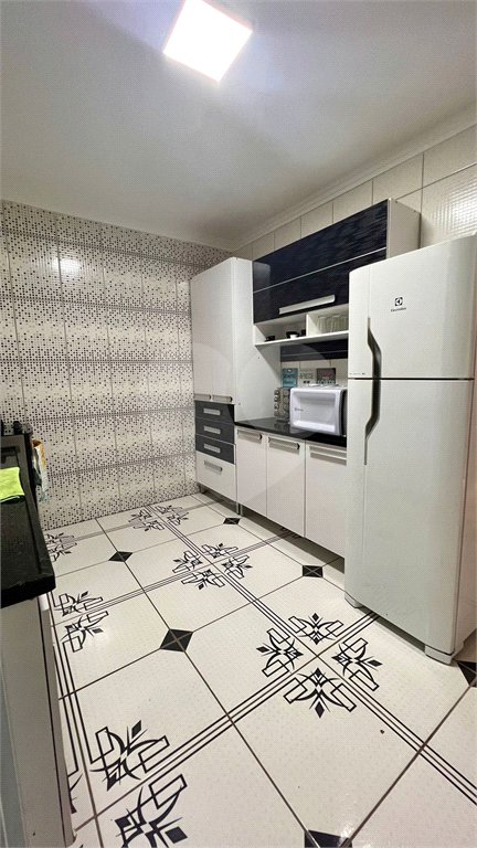 Casa à venda com 2 quartos no condomínio Rubi, Jacareí - SP