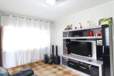 Sobrado à venda com 3 quartos, sendo 1 suíte,  em Vila Constança, São Paulo, SP