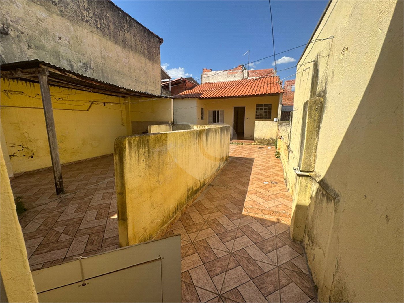 Casa à venda com 4 quartos, sendo 1 suíte, em Vila Maria, Itapetininga, SP