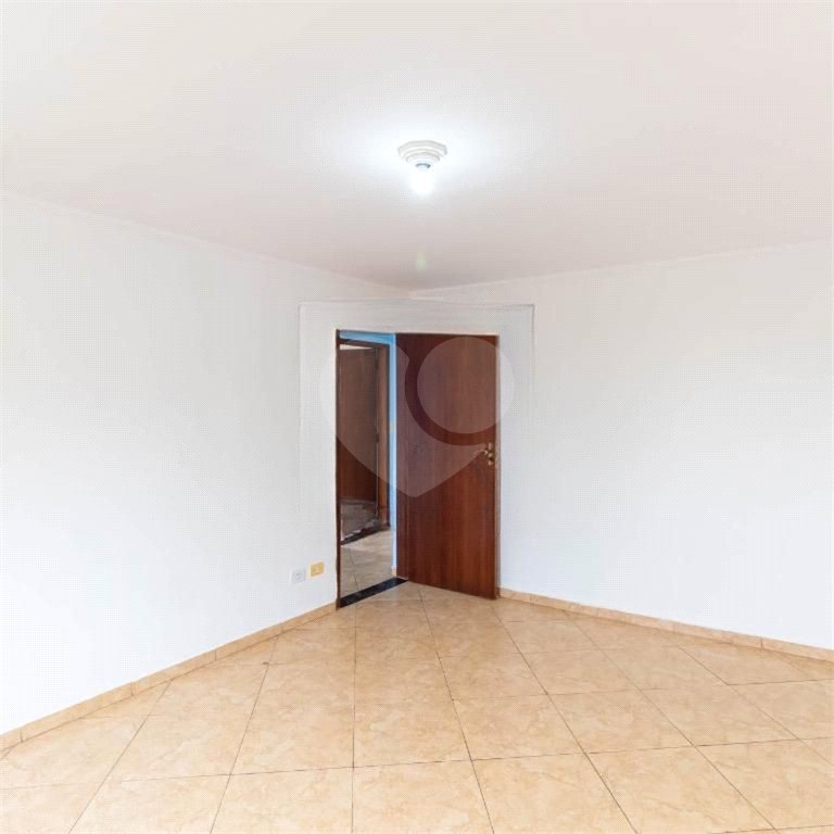 Casa à venda com 4 quartos, sendo 2 suítes, em Vila Buenos Aires, São Paulo, SP