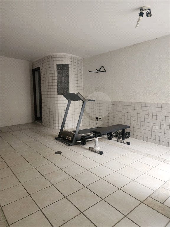Sobrado à venda com 3 quartos, sendo 1 suíte, em Vila Paulicéia, São Paulo, SP