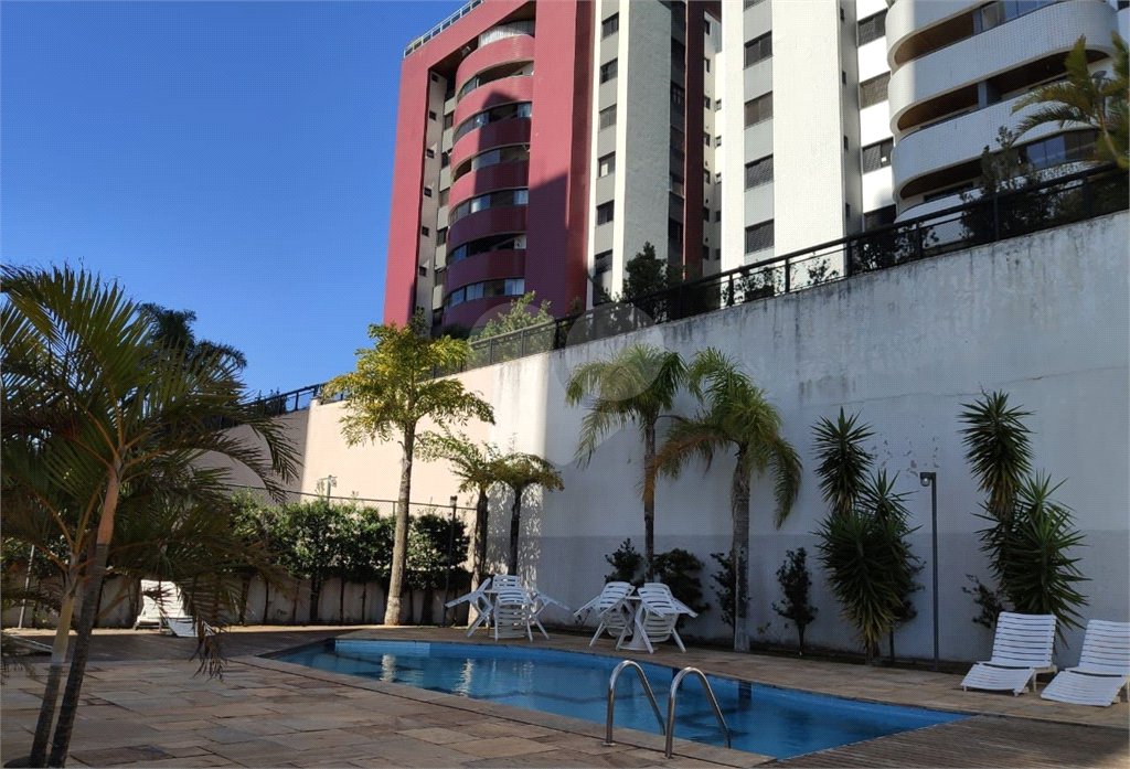 Apartamento à venda com 4 quartos, sendo 2 suítes, em Fazenda Morumbi, São Paulo, SP