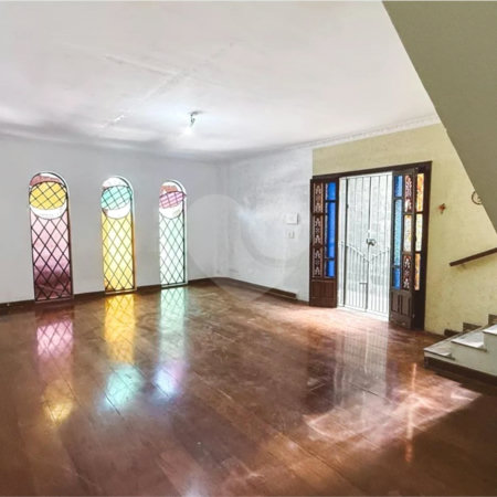 Sobrado à venda com 3 quartos, sendo 1 suíte,  em Vila Dom Pedro II, São Paulo, SP