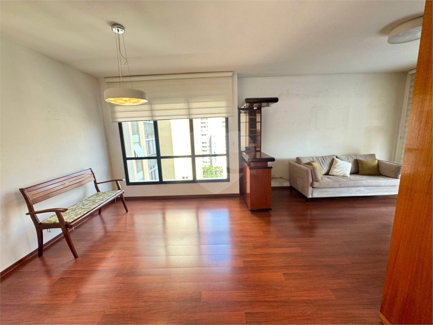 Apartamento à venda com 4 quartos, sendo 2 suítes,  em Pinheiros, São Paulo, SP
