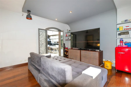 Casa à venda ou para alugar com 3 quartos, sendo 1 suíte, em Butantã, São Paulo, SP