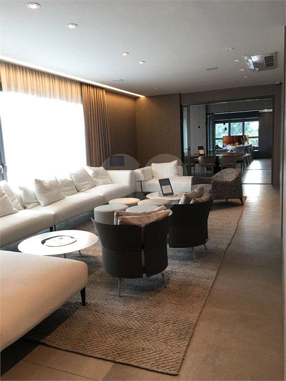 Apartamento à venda com 4 suítes em Vila Gomes Cardim, São Paulo, SP
