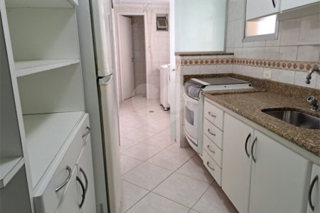 Apartamento à venda com 2 quartos, sendo 1 suíte, em Campo Belo, São Paulo, SP