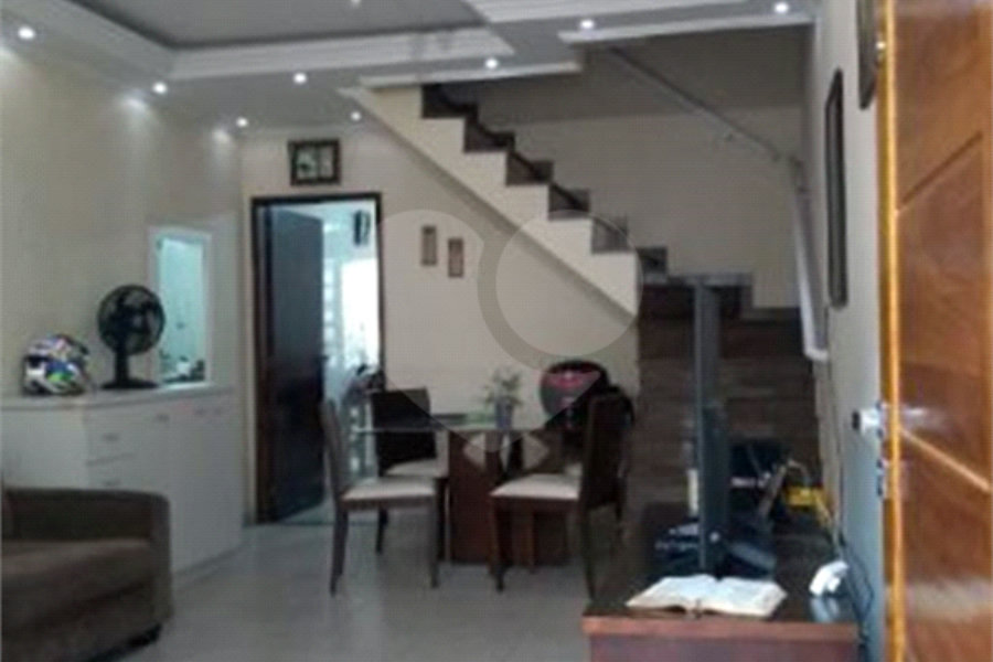 Sobrado à venda com 2 quartos em São Miguel Paulista, São Paulo, SP