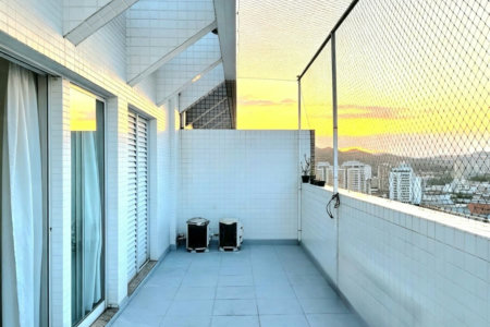 Cobertura com 2 dormitórios à venda, 183 m² por R$ 2.215.000,00 - Gonzaga - Santos/SP