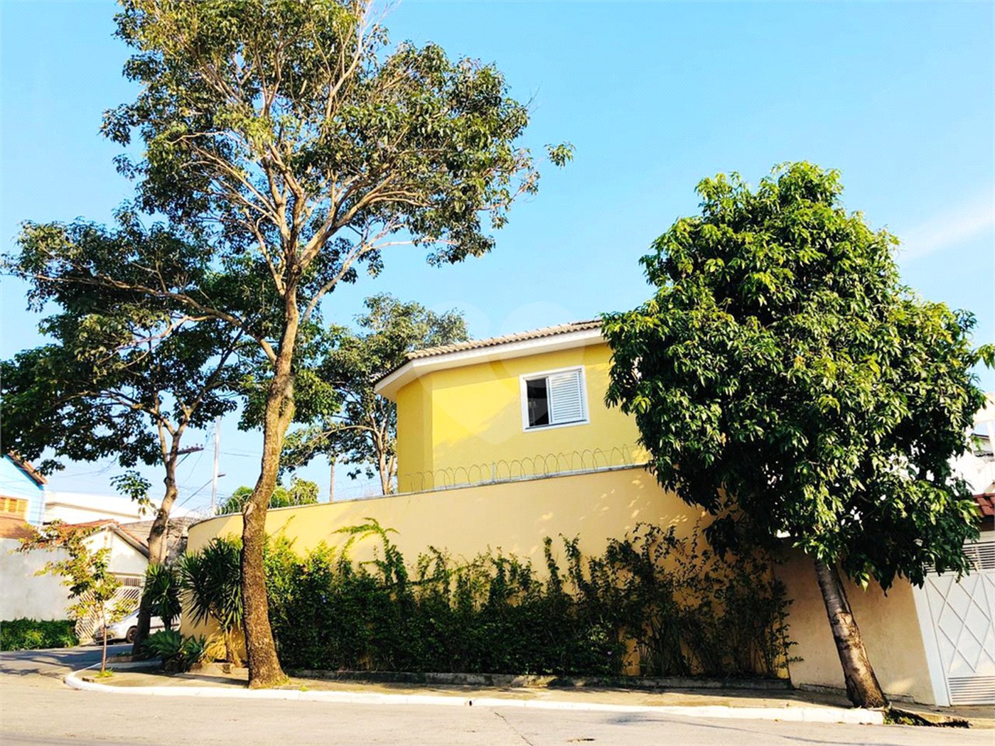 Sobrado à venda com 3 quartos, sendo 1 suíte, em Campo Grande, São Paulo, SP