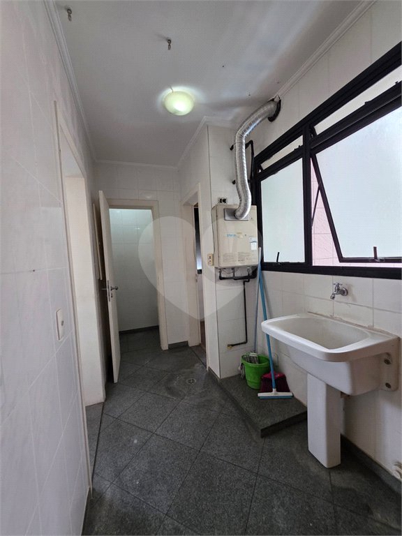 Apartamento à venda com 3 suítes em Vila Uberabinha, São Paulo, SP