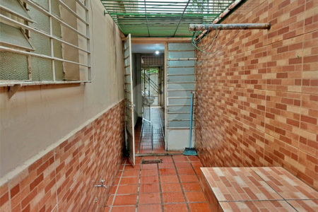Sobrado à venda com 3 quartos, sendo 1 suíte,  em Parque Colonial, São Paulo, SP