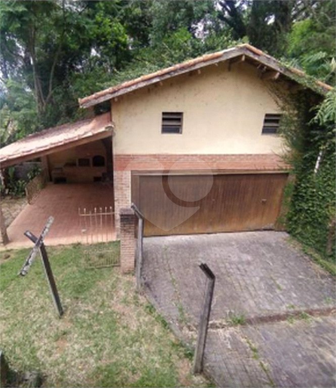 Casa à venda com 5 quartos, sendo 1 suíte, em Mantiqueira, Mairiporã, SP