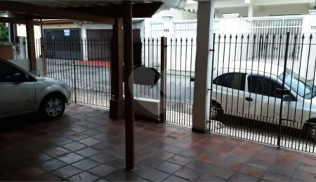 Sobrado à venda com 3 quartos em Tremembé, São Paulo, SP
