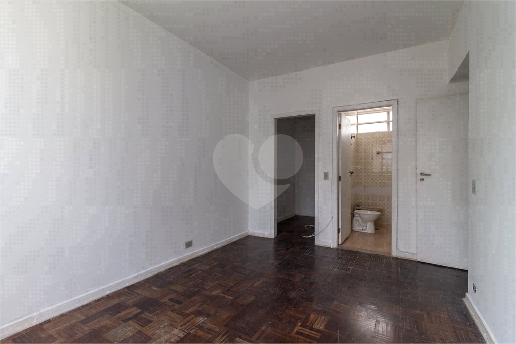 Apartamento à venda com 3 quartos, sendo 1 suíte, em Jardim América, São Paulo, SP