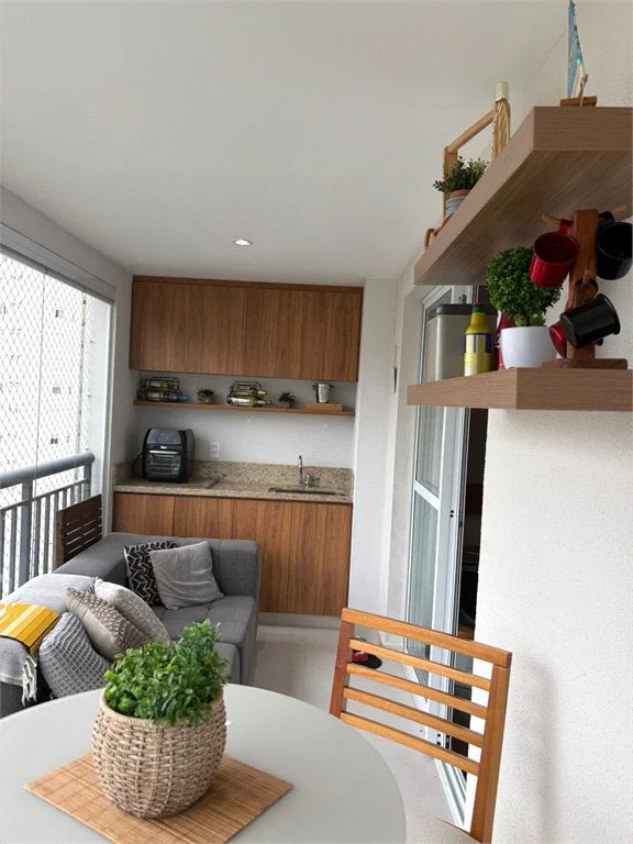 Apartamento à venda com 2 quartos, sendo 1 suíte,  em Vila Andrade, São Paulo, SP