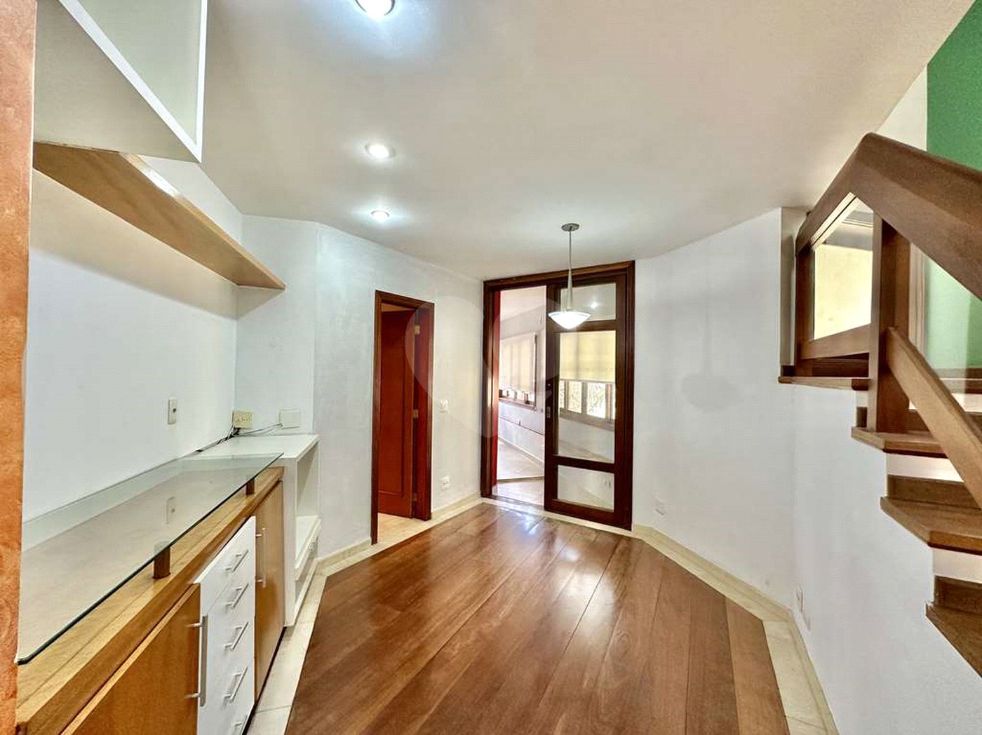 Casa à venda com 4 quartos, sendo 2 suítes,  no condomínio São Paulo Ii, Cotia - SP