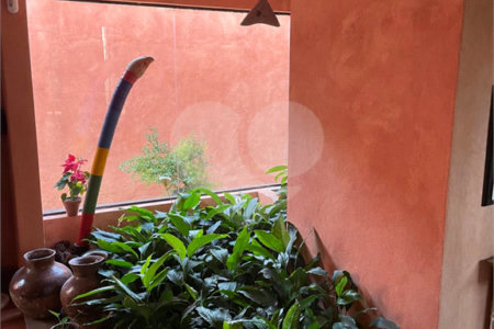 Casa à venda ou para alugar com 4 quartos, sendo 3 suítes, em Jardim Leonor, São Paulo, SP