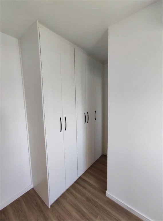 Apartamento à venda com 2 quartos, sendo 1 suíte,  em Jardim das Acácias, São Paulo, SP