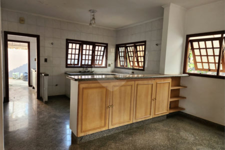 Casa à venda com 3 quartos, sendo 1 suíte, em Jardim Morumbi, Araraquara, SP