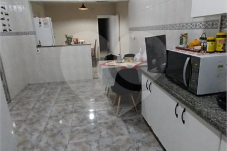 Sobrado à venda com 3 quartos em Vila Analia, São Paulo, SP