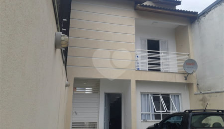 Sobrado à venda com 2 quartos, sendo 1 suíte,  em Vila Amorim, Suzano, SP
