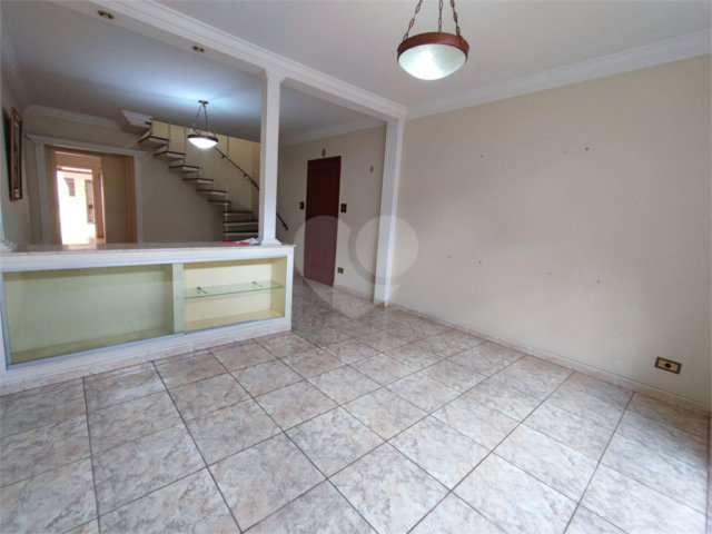 Sobrado à venda com 3 quartos, sendo 1 suíte,  em Brooklin, São Paulo, SP