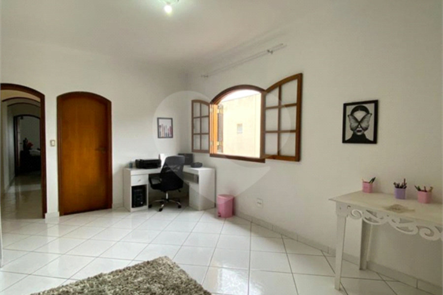 Casa à venda com 3 quartos, sendo 2 suítes, em Jardim Brasil, Guarulhos, SP