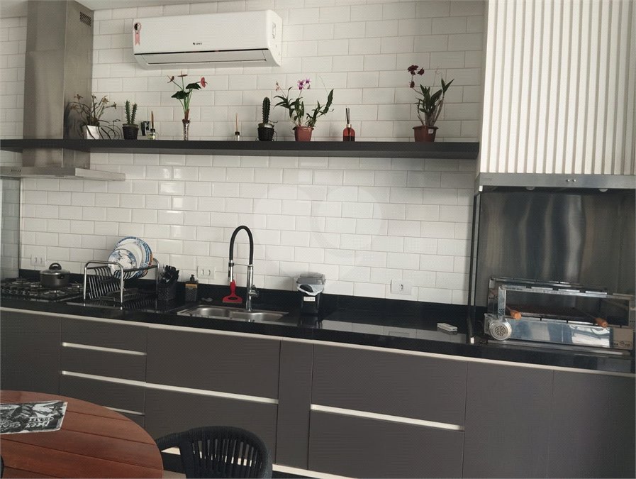 Casa à venda com 3 suítes em Jardim Salto Grande, Araraquara, SP