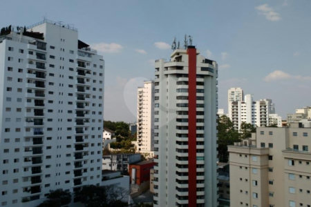 Apartamento à venda com 4 quartos, sendo 3 suítes, em Vila Andrade, São Paulo, SP