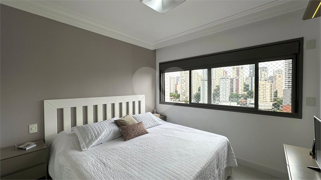 Apartamento à venda com 3 suítes em Jardim Prudência, São Paulo, SP