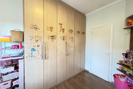 Casa à venda com 3 suítes no condomínio Terras de São Francisco, Vinhedo - SP