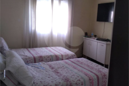 Casa em condomínio à venda com 3 quartos, sendo 1 suíte,  em Jardim Caboré, São Paulo, SP