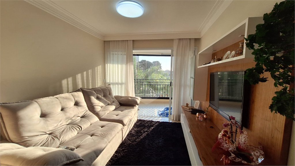 Apartamento à venda com 3 quartos, sendo 1 suíte, em Vila Maria Alta, São Paulo, SP