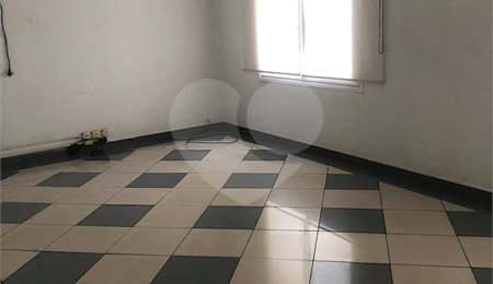 Sobrado à venda com 4 quartos, sendo 1 suíte,  em Brooklin Velho, São Paulo, SP