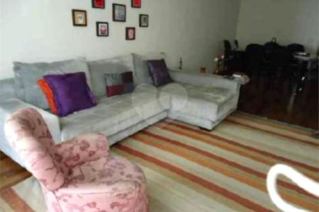 Apartamento à venda com 3 quartos, sendo 1 suíte,  em Pinheiros, São Paulo, SP