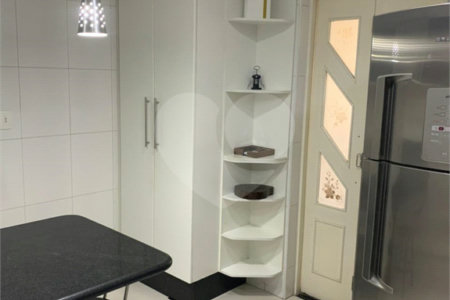 Apartamento à venda com 3 quartos em República, São Paulo, SP