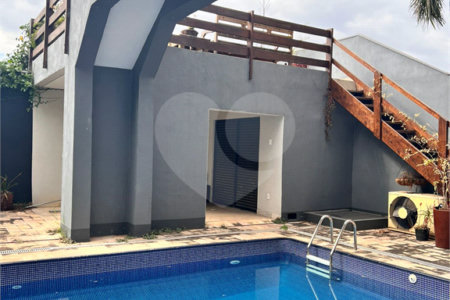Sobrado à venda com 5 quartos, sendo 2 suítes, em Vila Inah, São Paulo, SP