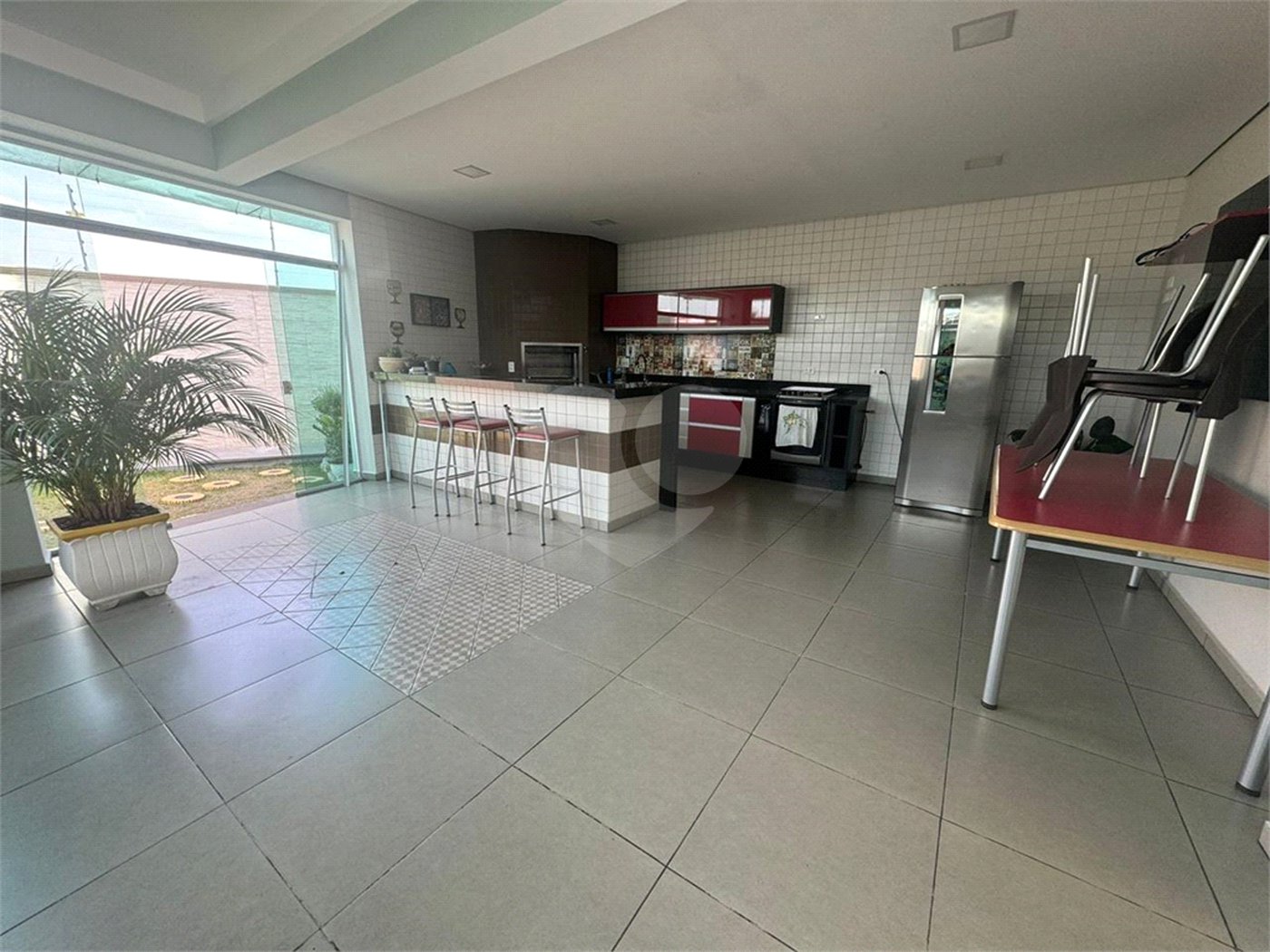 Sobrado à venda com 5 quartos, sendo 3 suítes, em Vila Nivi, São Paulo, SP