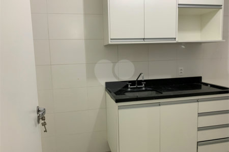 Apartamento à venda com 3 quartos, sendo 1 suíte, em Barra Funda, São Paulo, SP